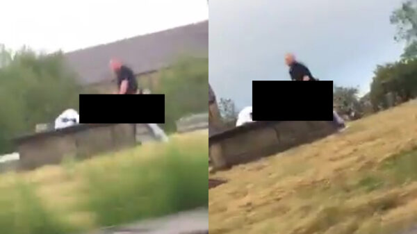 Ook het kerkhof blijkt een prima plek voor een nummertje