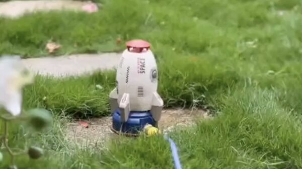 Opeens heb je het: je wil een sproeier in de vorm van een raket!