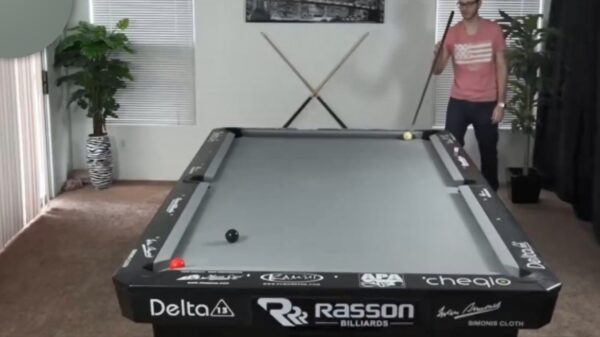 Biljarter komt met zieke trickshot op de proppen