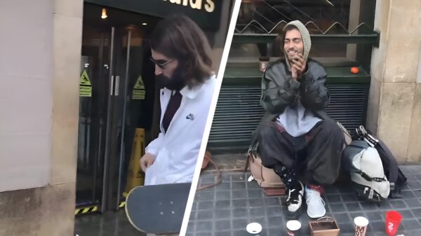 Met een klein plastic zakje maak je de dag van deze zwerver een stuk beter