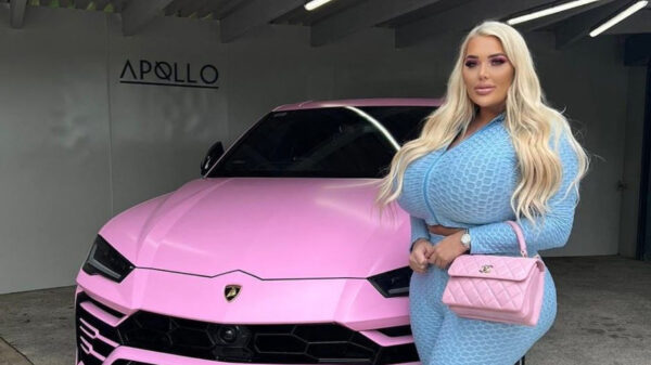 Amber May is verslaafd aan plastische chirurgie en is nog lang niet van plan om te stoppen