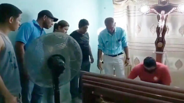 "Overleden" vrouw komt in Ecuador weer tot leven tijdens haar begrafenis