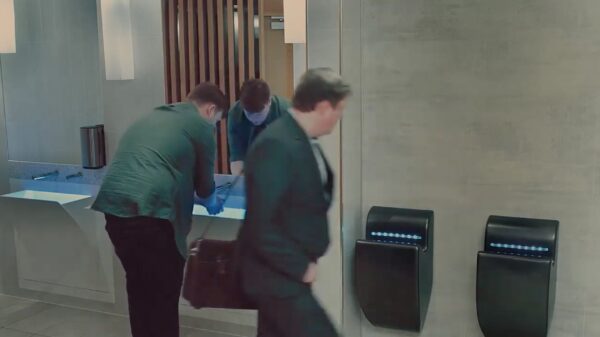 Een handdroger is niet per se als urinoir te gebruiken..