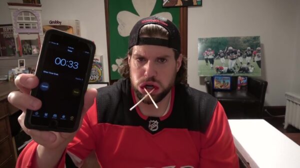 L.A. Beast stopt twee Toes of Satan in zijn mond en krijgt vrij snel spijt