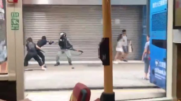 Bruce Lee protesteert blijkbaar ook in Hong Kong