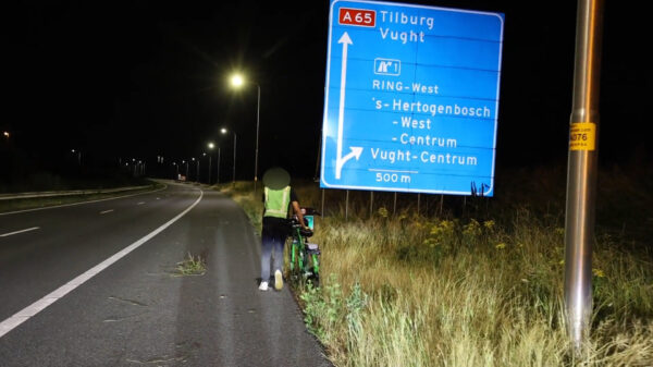 Politie trekt 18-jarige fietser van de A2 bij Vught, navigatie stuurde hem via snelweg