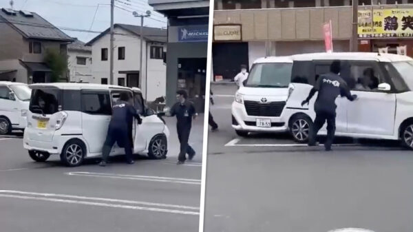 Bejaarde bestuurder in Japan compleet in paniek na crash bij een bandenwinkel