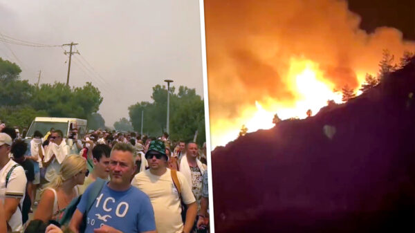 Toeristen in Griekenland massaal op de vlucht voor extreme bosbranden