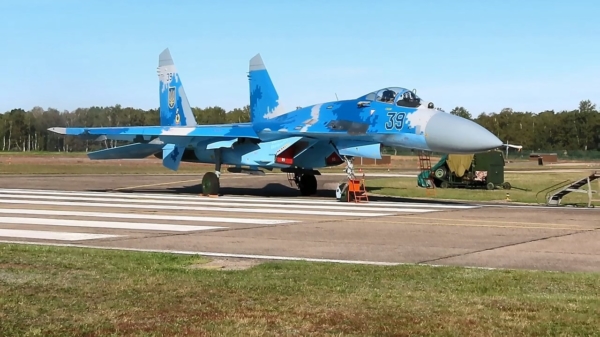 Mensen worden door een straaljager weggeblazen tijdens de Sanicole Airshow 2019