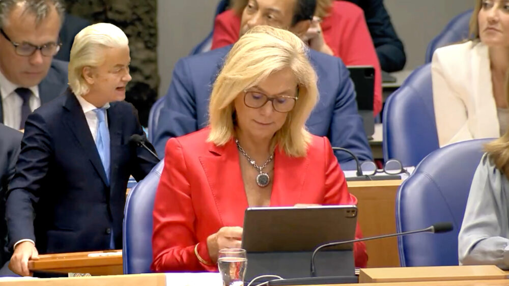 Geert Wilders geeft Sigrid Kaag een pijnlijk 'compliment' tijdens de APB