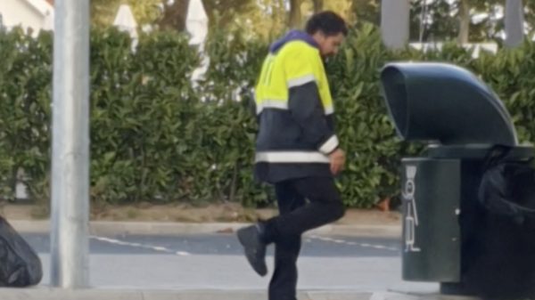 Plezier in je werk hebben is belangrijk, ook al moet je prullenbakken leeghalen