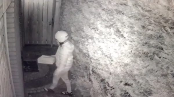 Mislukte overval op het huis van Ronnie Flex, Ali B looft beloning van 10k uit