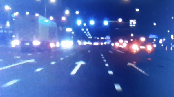 Dashcam-inzending van het jaar: door rood rijdende fietser vastgelegd met maar liefst 21 pixels!