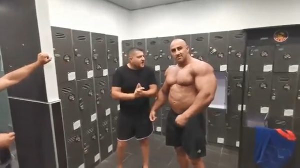 Een bodybuilder trollen doe je zo