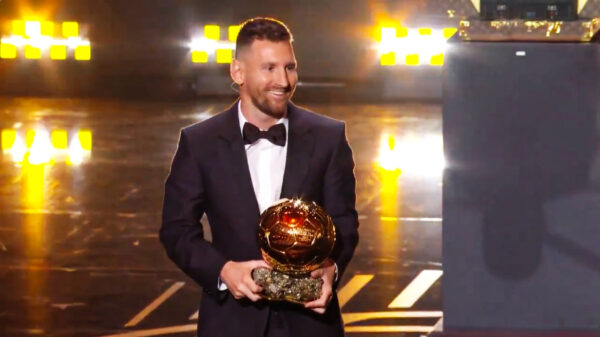 Lionel Messi wint voor de 8e keer de Ballon d'Or en zet eigen record nóg scherper