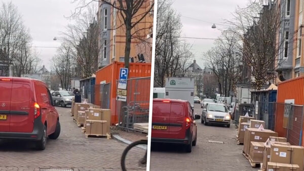 Automobilist probeert voetganger in Amsterdam van zijn sokken te rijden
