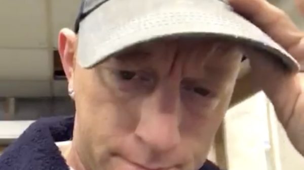 Sommige mensen zeggen deze petje is nep...