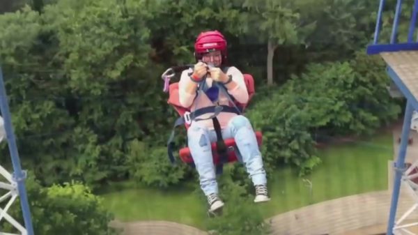 In dit Deense pretpark pleuren ze je gewoon 30 meter naar beneden