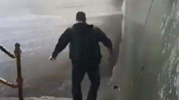 Wedden dat ik sneller dan de zee ben!