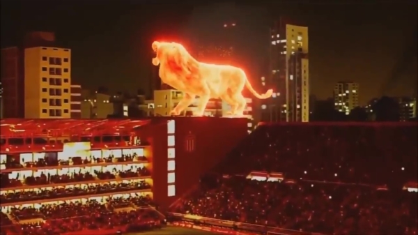 Argentijnse voetbalclub viert heropening stadion met enorme leeuw op het dak