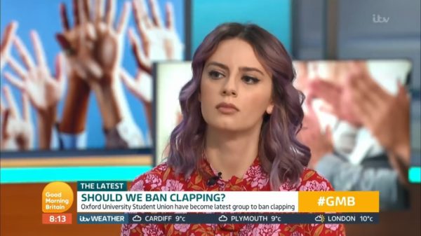 Good Morning Britain bespreekt de noodzaak om klappen in het openbaar te verbieden!