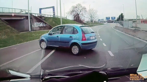 Vrouw in Citroën C3 mist afslag bij vliegveld Zaventem maar lost dit spookrijdend op