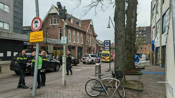 Grote politieactie in Ede: 150 woningen ontruimd, arrestatieteam, ME en EOD aanwezig