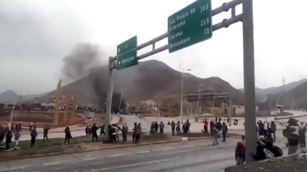 Chileense demonstranten weten de weg zelf wel!