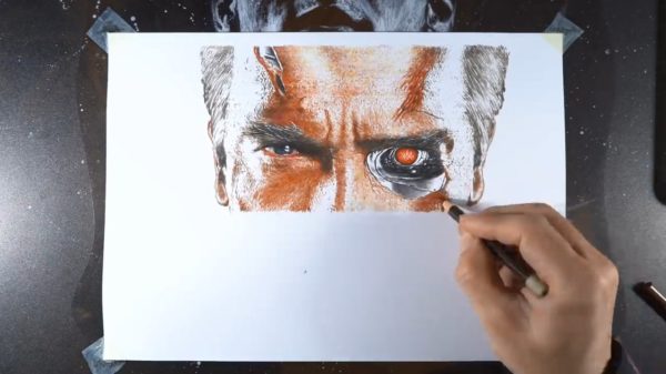 Kunstenares tekent de Terminator zoals een kleurenprinter het zou doen