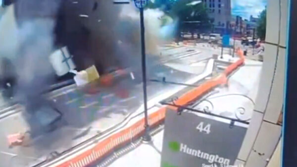 CCTV-camera legt explosie van JP Morgan Chase-bank vast in Youngstown Ohio