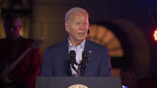 Joe Biden krijgt een syntax error en produceert compleet nieuwe woorden tijdens speech