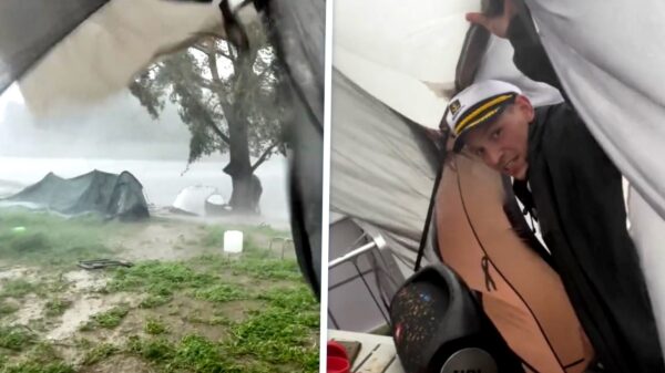 Kampeerders belanden in storm en vechten om hun tent op de grond te houden