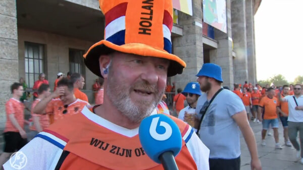 Ook de Oranjefans slopen het "dramatische" Nederlands elftal na de wedstrijd tegen Oostenrijk