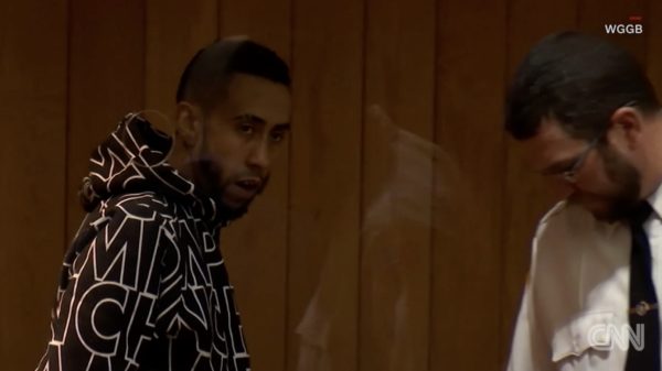 5-jarige koter neemt cocaïne mee naar school en "voelt zich als superman"