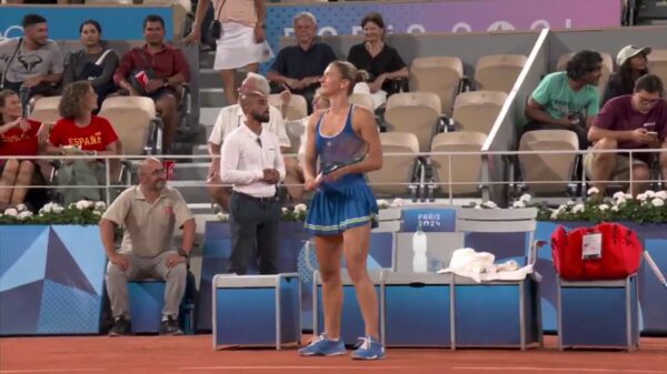 Tennisster Marta Kostyuk steelt de show tijdens wachtmoment op Olympische Spelen