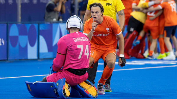 Ophef om Duco Telgenkamp die Duitse keeper provoceert na winnen van de olympische finale