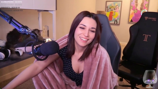 Onze lieveling Alinity Divine is eigenlijk gewoon een ontzettende viespeuk