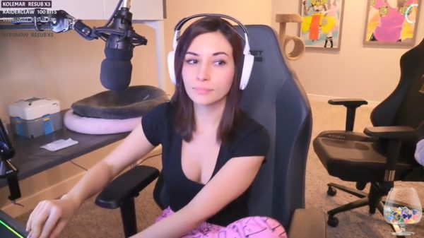 Onze lieveling Alinity Divine is eigenlijk gewoon een ontzettende viespeuk