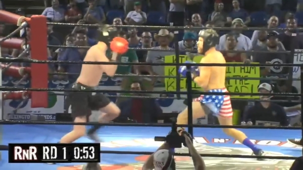 'Bokser' maakt backflip tijdens gevecht en wint met een knock-out