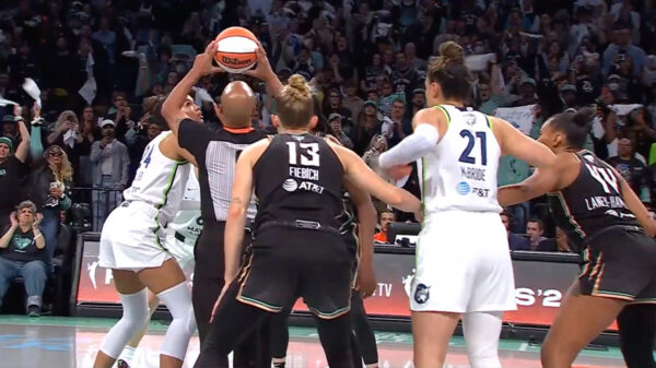 Kritiek op het bedroevend slechte niveau in de Amerikaanse finale van de WNBA