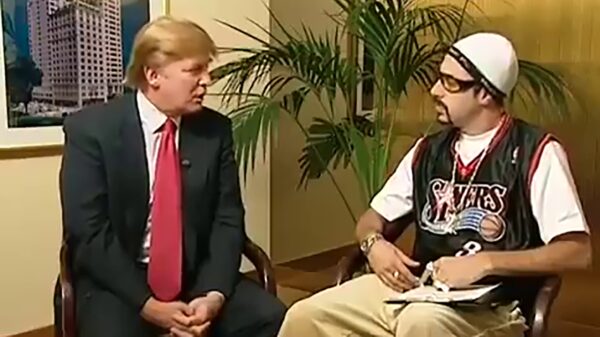 Throwback: Ali G interviewt Donald Trump over een inventief product om ijsjes mee te eten