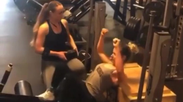 Het bewijs dat volwassen speeltjes ook in de sportschool van pas komen