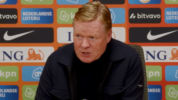 Ronald Koeman noemt Valentijn Driessen "hersenloos" na vraag over juichen Wout Weghorst