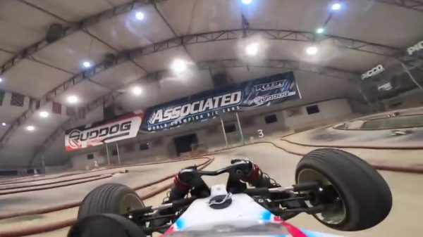 Een GoPro op je RC-auto plakken levert bloedsnelle beelden op