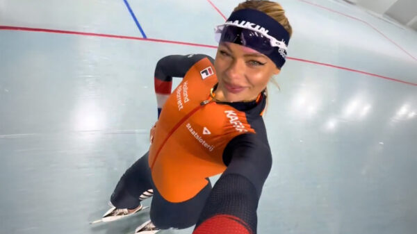 Dit is de reden dat Jutta Leerdam altijd vreemde gaten in haar schaatspak heeft