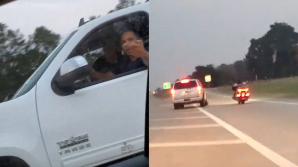 Totaalidioot ramt auto een rijdt ook nog onbedoeld een motorrijder ondersteboven