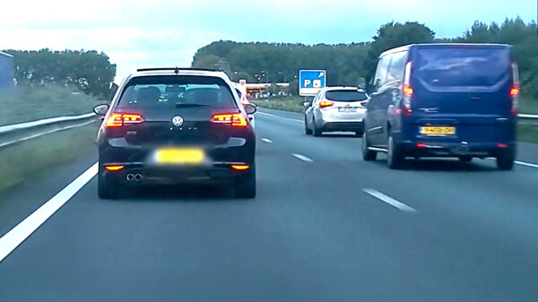 Snelheidsduivel racet met 215 km/u over de A59 en mag meteen zijn rijbewijs inleveren