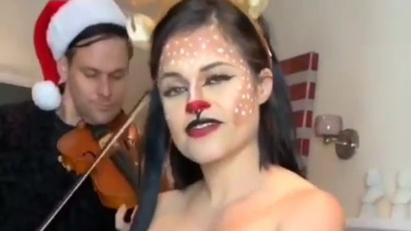 Rudolph the Red Nosed Reindeer, maar dan een stuk pikanter