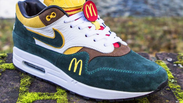 Bij McDonalds kun je nu ook deze moddervette Nike McSneaker scoren