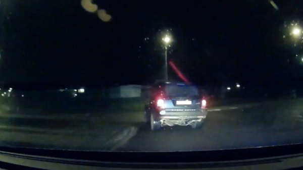 Politieteam zet in Terneuzen de achtervolging in op een voertuig met Zwitsers kenteken